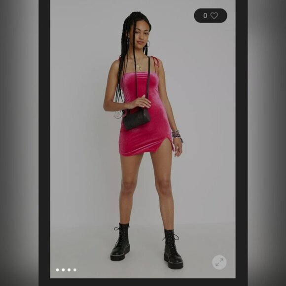 Motel side slit hot pink velvet mini dress NWOT - M - Picture 5 of 7